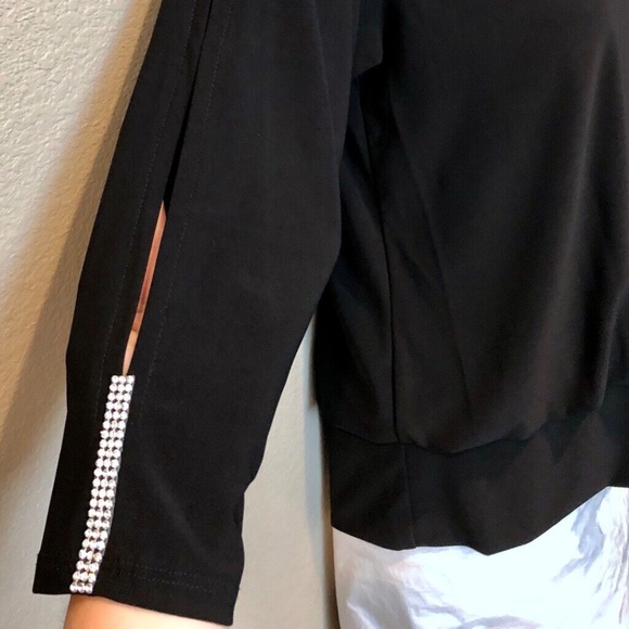 Women's cb Established Black Rhinestone V-Neck 3/4 Split Sleeve Jersey Top Sz PM - Picture 3 of 10